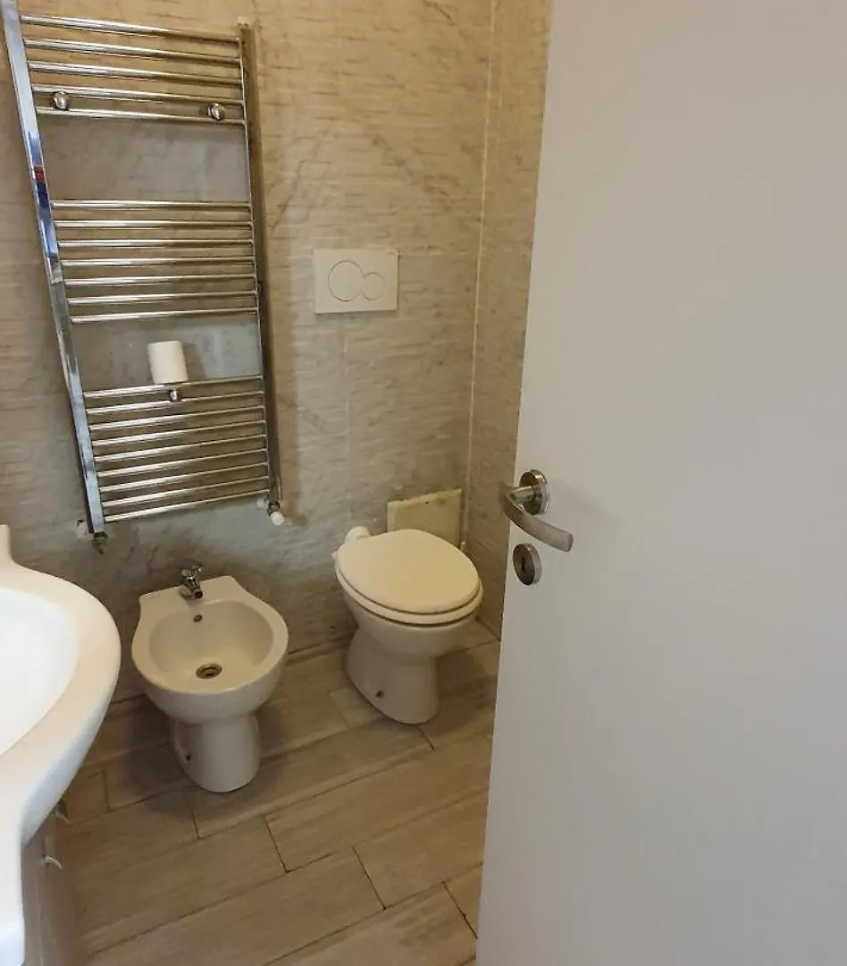 Venice Apartment 0*,