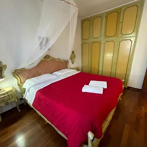 Royal Venecia